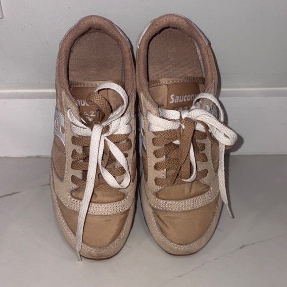 Saucony Shoes - Sauconny Jazz Nude Sneakers